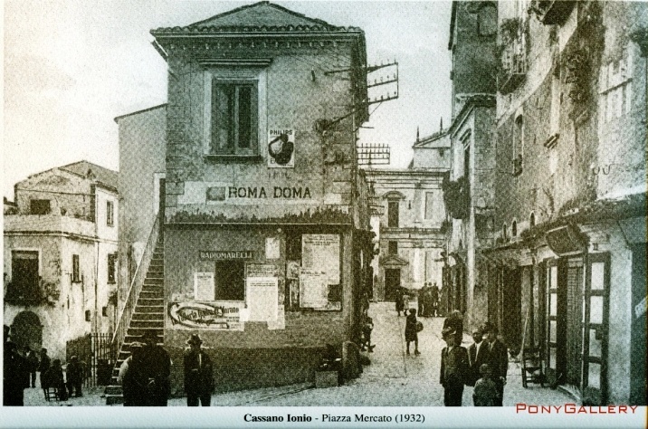 piazza_mercato_1932.jpg