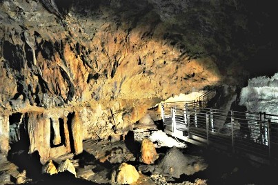 CASSANO_Grotte di Sant'Angelo.jpg