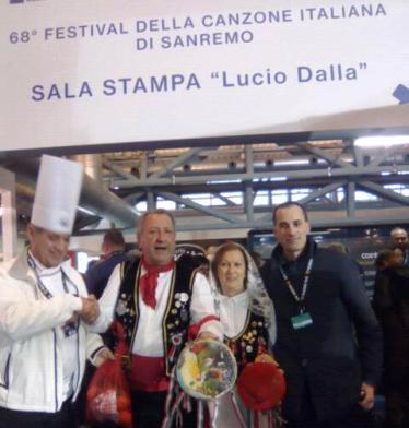 Clementine in Sala Stampa.jpg
