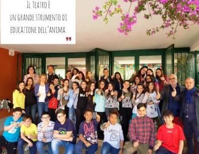 Foto studenti e docenti Tieri.jpg