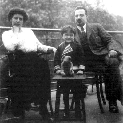 La famiglia del poeta.jpg