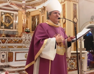 Mons. savino.jpg