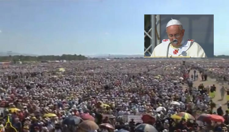 Papa-Francesco-Spianata-di-Sibari-21-giugno-2014-con-Papa-nel-riquadro-2-1.jpg