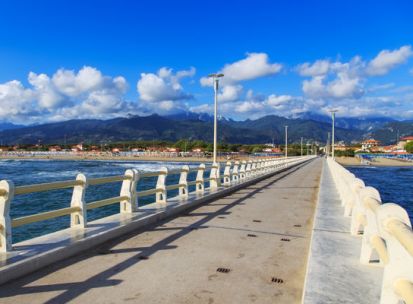 Pontile Forte dei Marmi.jpg