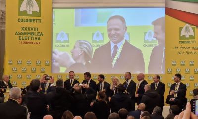 Presidente Prandini e la nuova Giunta Confederale con Aceto.jpg