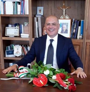 SINDACO ALEX AURELIO.jpg