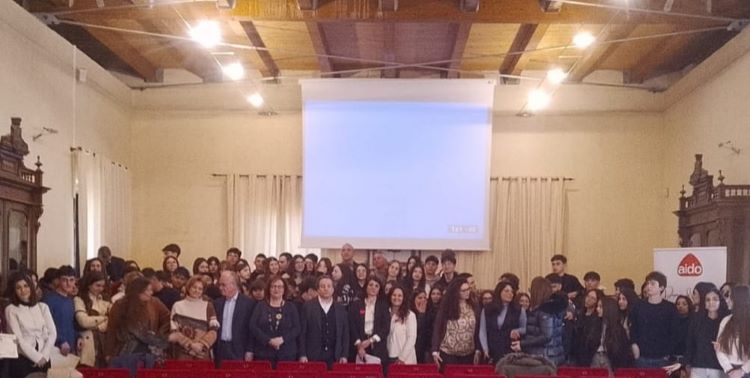 aido coro.jpg