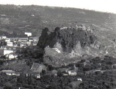 cassano_castello_1950.jpg