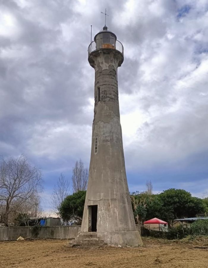 faro trionto.jpg