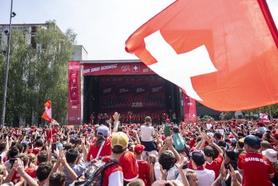 festeggiamenti a Zurigo.jpg