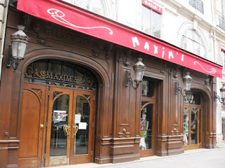 fig. 011 - Ristorante Maxime.jpg