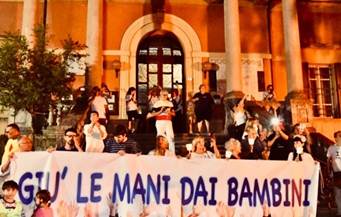 lasciare i bambini.jpg