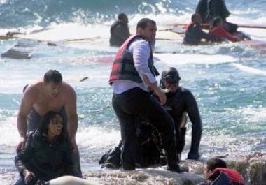 migranti-torre-melissa.jpg