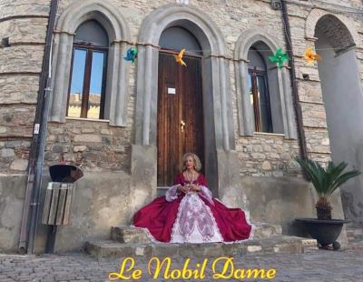 nobil dame.jpg