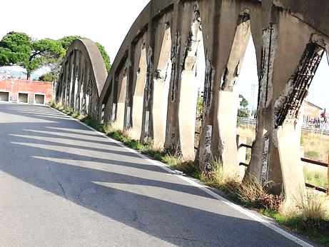 ponte chiuso.jpg