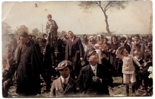 processione color.jpg