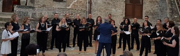 tutti canto.jpg