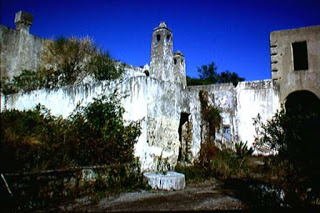 z 10 - Casa di caccia del duca di Bovino.jpg